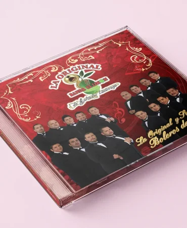 Diseño de Material Publicitario - CD - La Arrolladora Banda el Limón