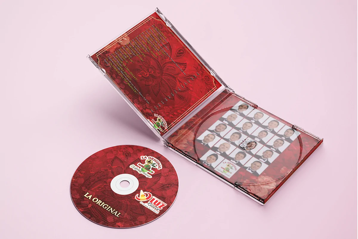 Diseño de Material Publicitario - CD - La Arrolladora Banda el Limón